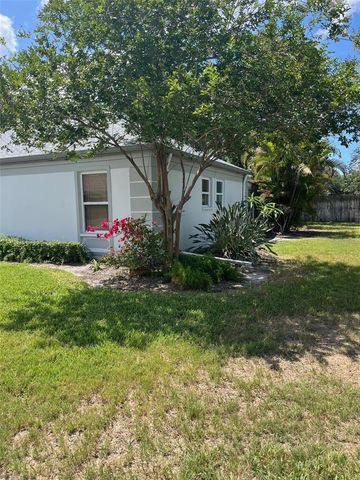 8372 CANDLEWOOD ROAD, Seminole, FL 33777