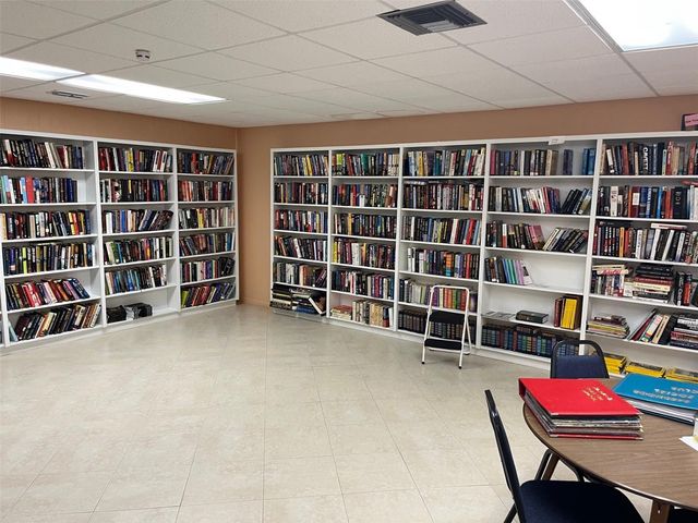 8372 CANDLEWOOD ROAD, Seminole, FL 33777