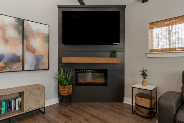 228 CR 2462, Mineola, TX 75773