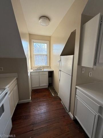 614 Mendenhall Street C, Greensboro, NC 27403