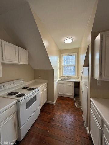 614 Mendenhall Street C, Greensboro, NC 27403