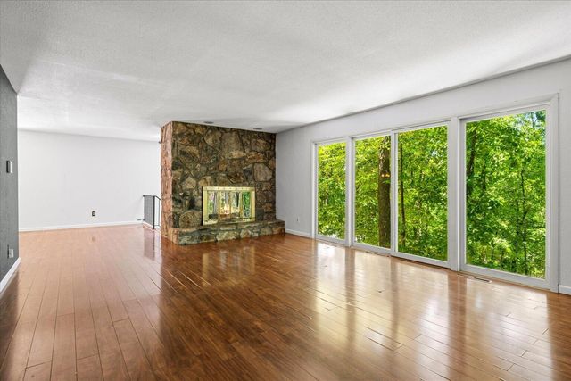 2312 W Mount Haven Drive, Dalton, GA 30720