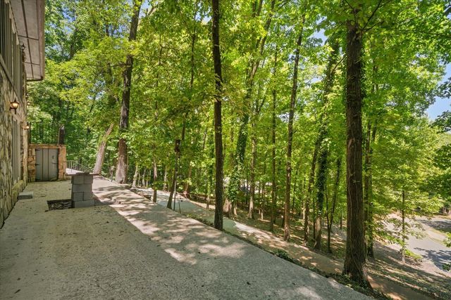2312 W Mount Haven Drive, Dalton, GA 30720
