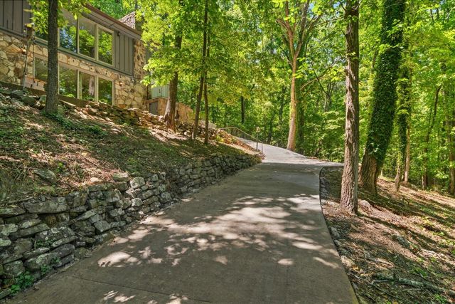 2312 W Mount Haven Drive, Dalton, GA 30720