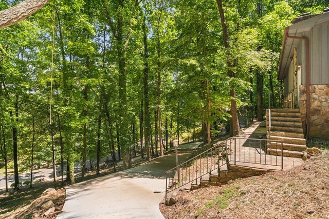 2312 W Mount Haven Drive, Dalton, GA 30720