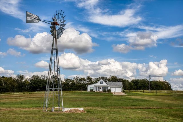 5100 JAEGER, Burton, TX 77835