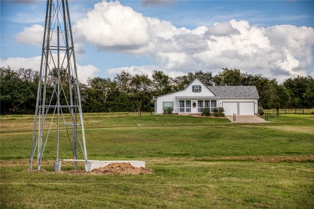 5100 JAEGER, Burton, TX 77835