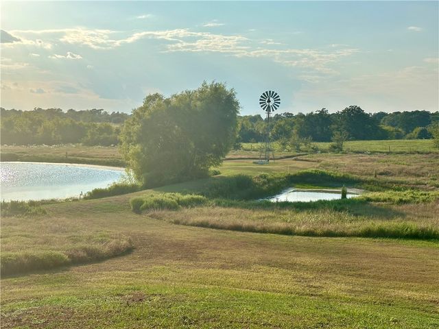 5100 JAEGER, Burton, TX 77835