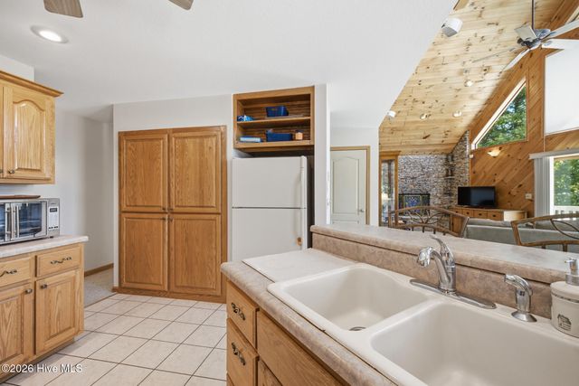 820 Chimney Ridge Drive, Topton, NC 28781