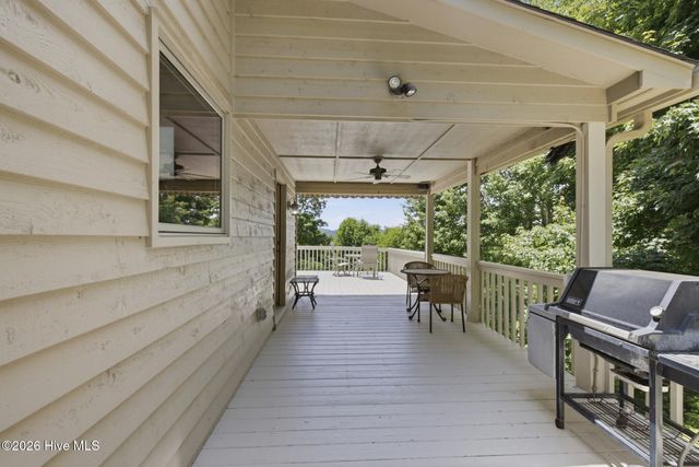 820 Chimney Ridge Drive, Topton, NC 28781