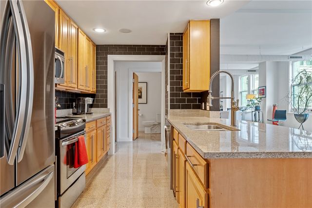 306 4th Ave 1801, Downtown Pgh, PA 15222