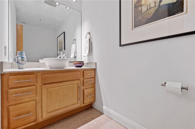 306 4th Ave 1801, Downtown Pgh, PA 15222