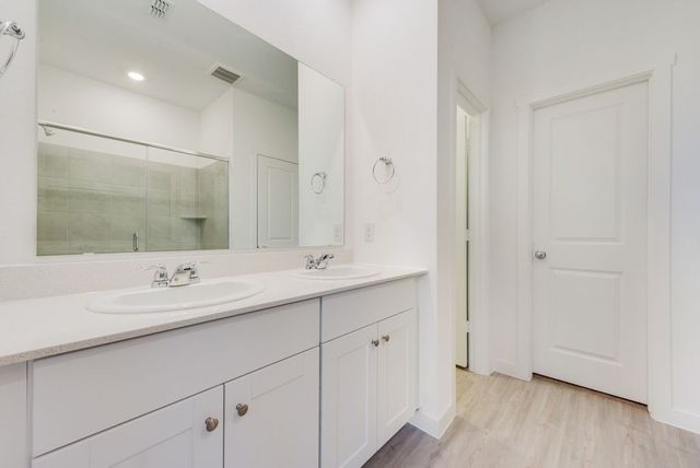204 Macadamia Drive, Azle, TX 76020