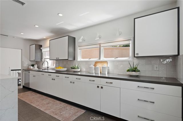 1662 Rotary, Los Angeles, CA 90026