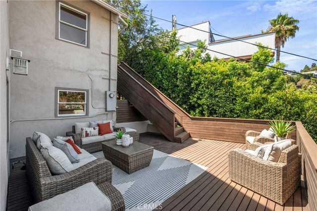 1662 Rotary, Los Angeles, CA 90026