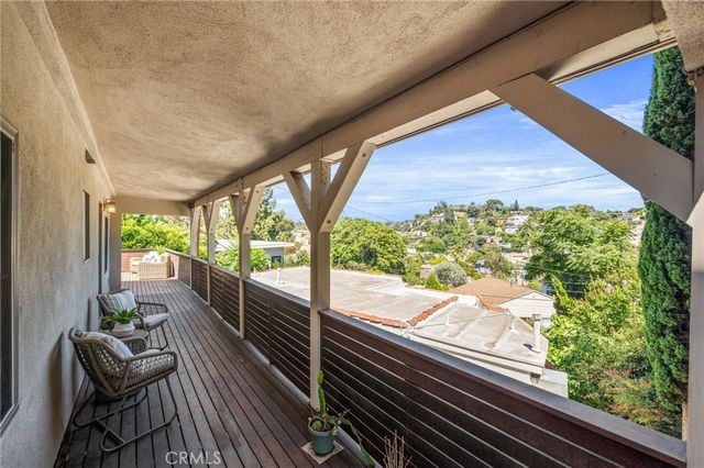 1662 Rotary, Los Angeles, CA 90026