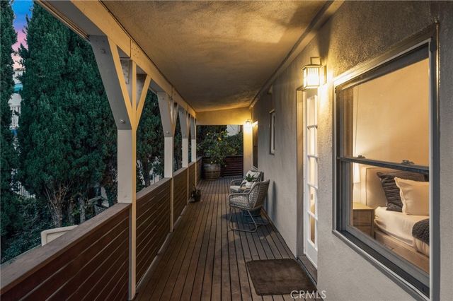 1662 Rotary, Los Angeles, CA 90026