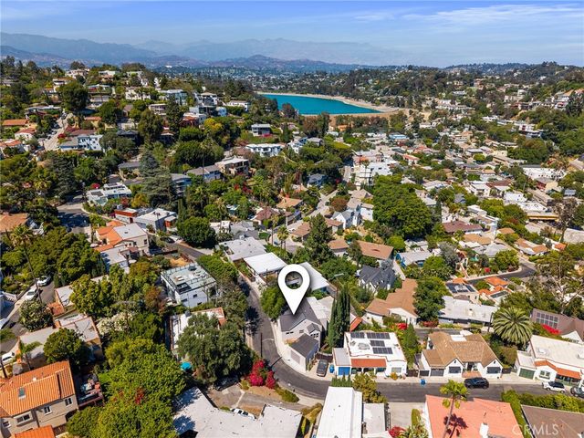 1662 Rotary, Los Angeles, CA 90026