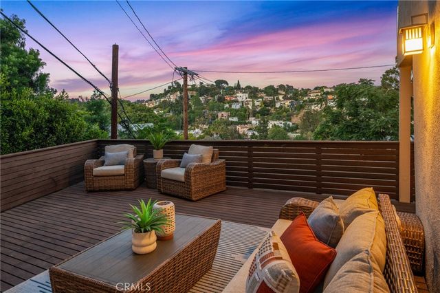 1662 Rotary, Los Angeles, CA 90026