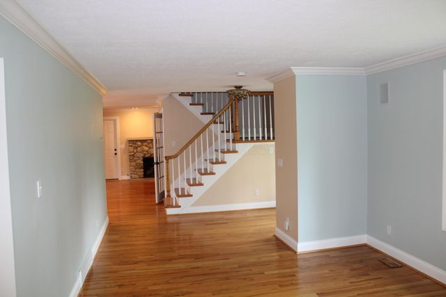 1013 Clubview Boulevard S, Columbus, OH 43235