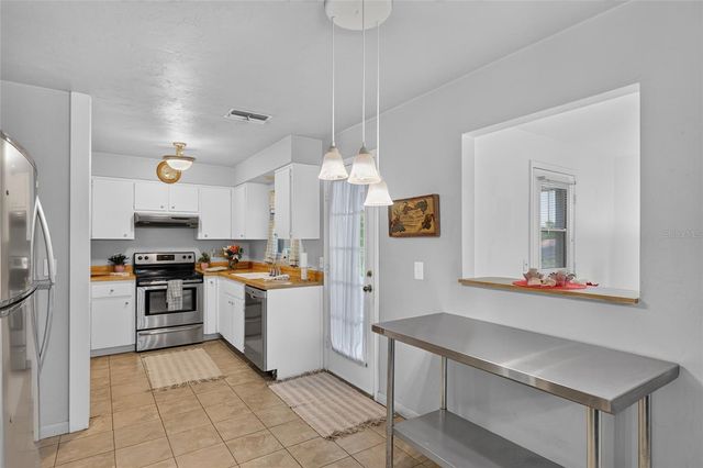 3705 N HONEYLOCUST DRIVE, Beverly Hills, FL 34465