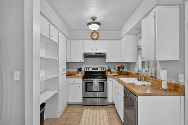 3705 N HONEYLOCUST DRIVE, Beverly Hills, FL 34465