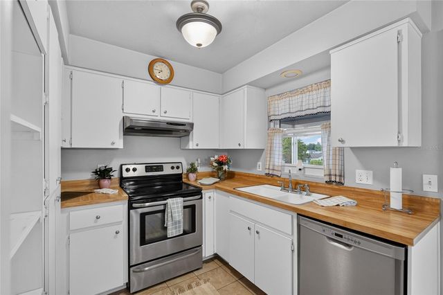 3705 N HONEYLOCUST DRIVE, Beverly Hills, FL 34465