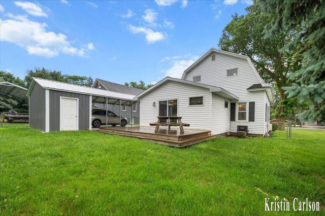425 10 Mile Road Nw, Sparta Twp, MI 49345