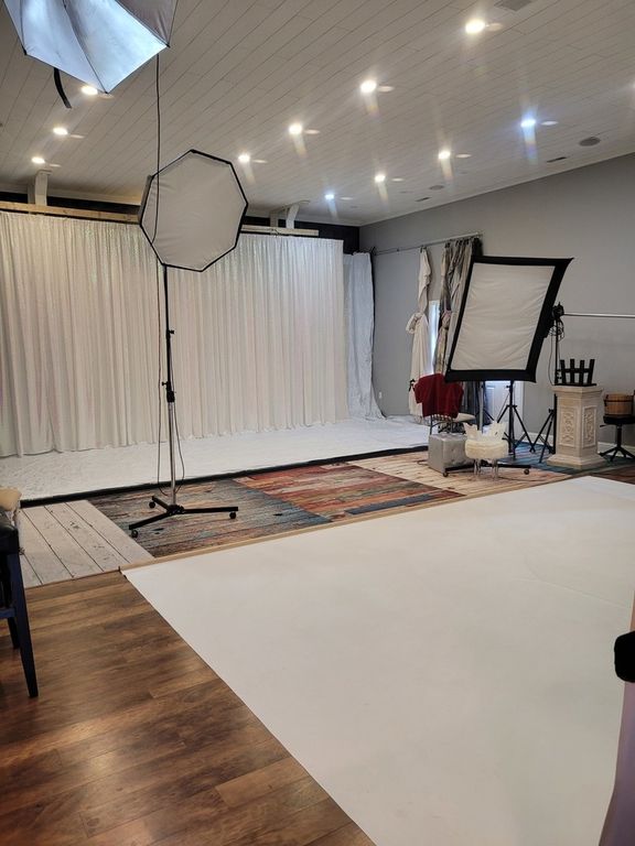 Image 13 of property listing at 329 Broadway Street, Mt Vernon, IL 62864