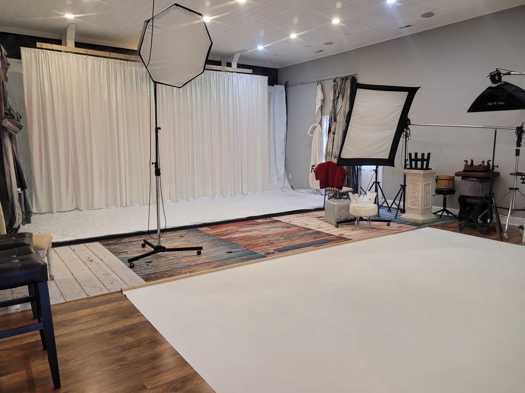 Image 14 of property listing at 329 Broadway Street, Mt Vernon, IL 62864