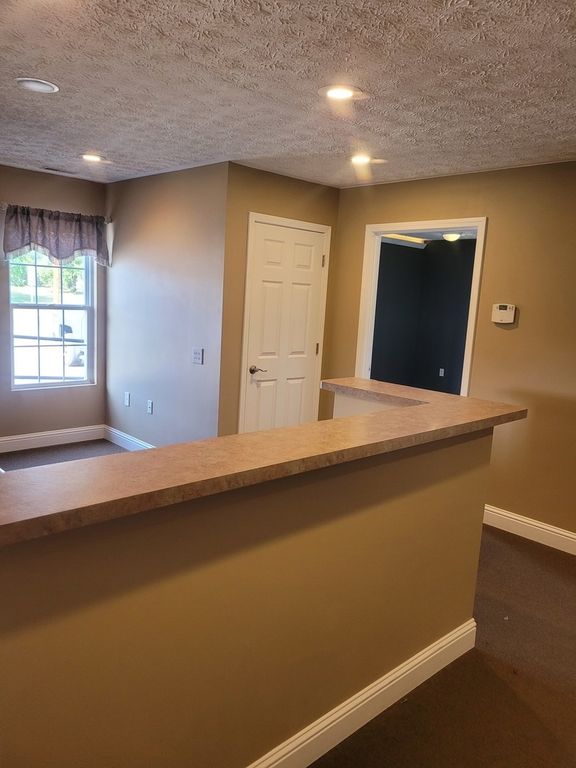 Image 7 of property listing at 329 Broadway Street, Mt Vernon, IL 62864