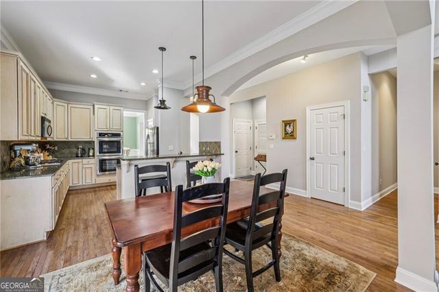 1200 Dunwoody Village Drive, Dunwoody, GA 30338