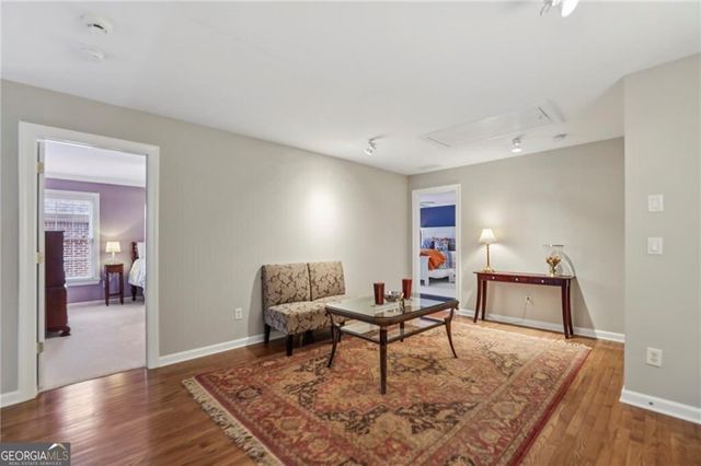 1200 Dunwoody Village Drive, Dunwoody, GA 30338