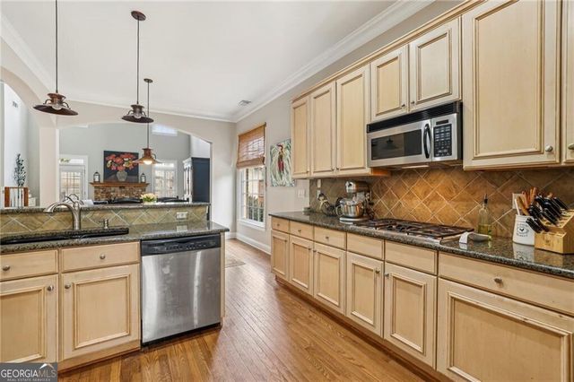 1200 Dunwoody Village Drive, Dunwoody, GA 30338