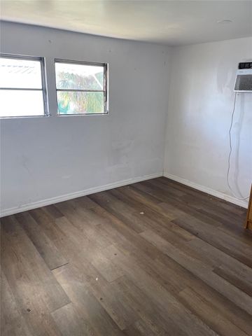 8508 SW 16th Court, Davie, FL 33324