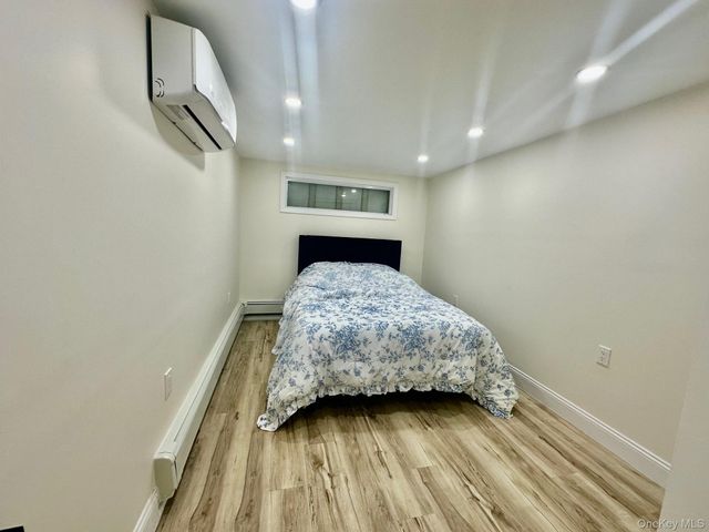 13762 70th Road, Flushing, NY 11367