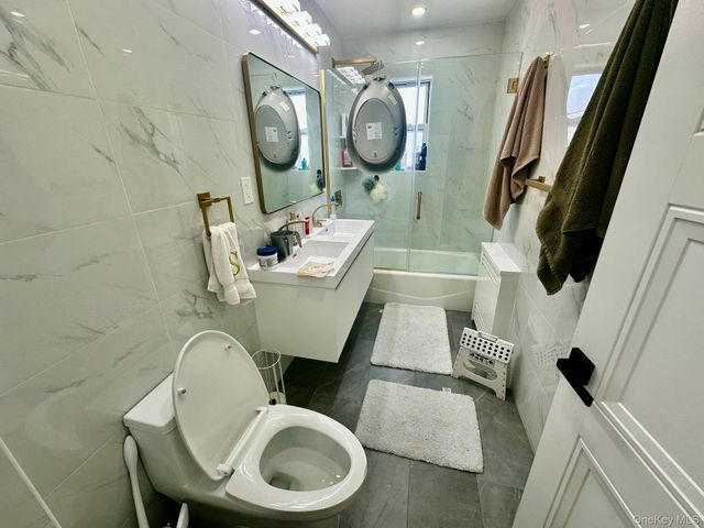 13762 70th Road, Flushing, NY 11367