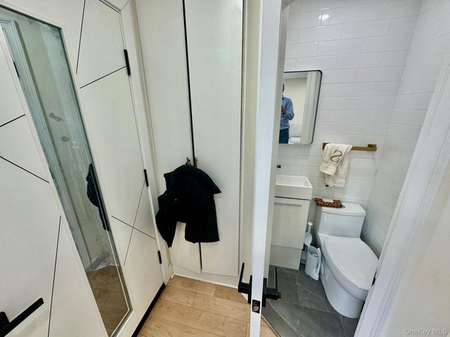 13762 70th Road, Flushing, NY 11367