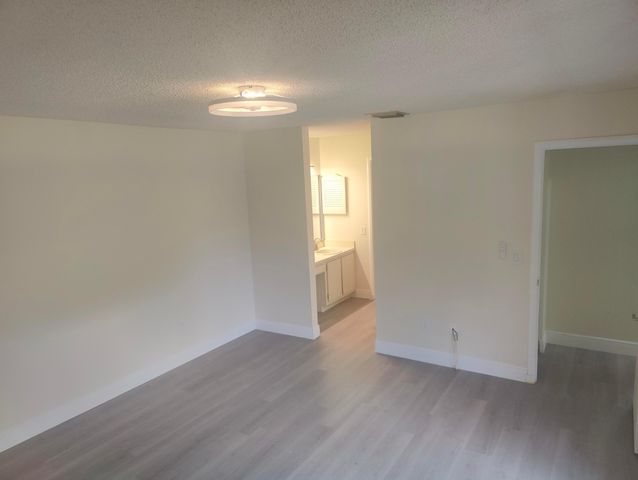 302 Lakeview Drive E 302, Royal Palm Beach, FL 33411