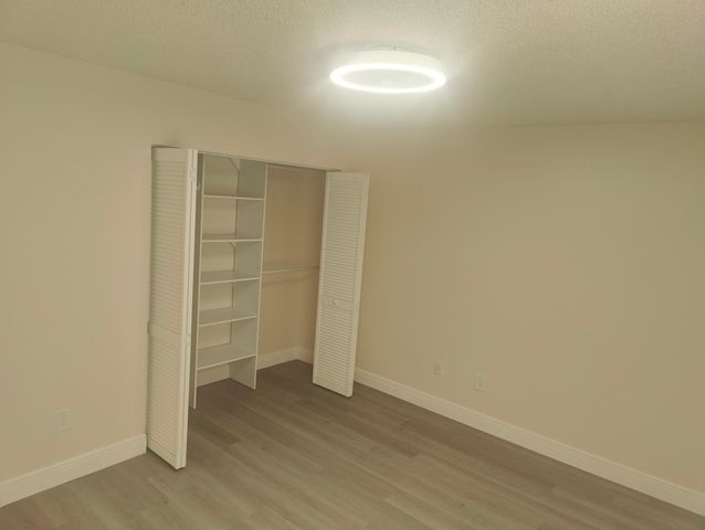 302 Lakeview Drive E 302, Royal Palm Beach, FL 33411