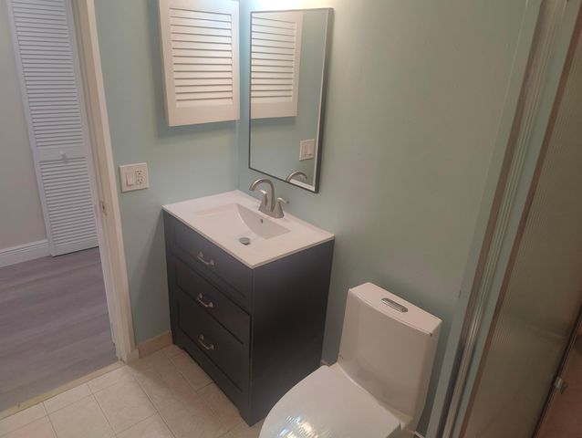 302 Lakeview Drive E 302, Royal Palm Beach, FL 33411