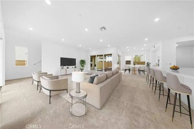 258 Sora, Irvine, CA 92618