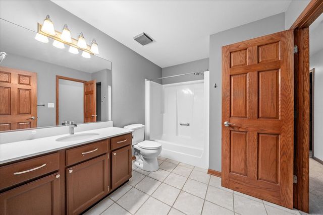 3100 Anton Circle 3100, Aurora, IL 60504