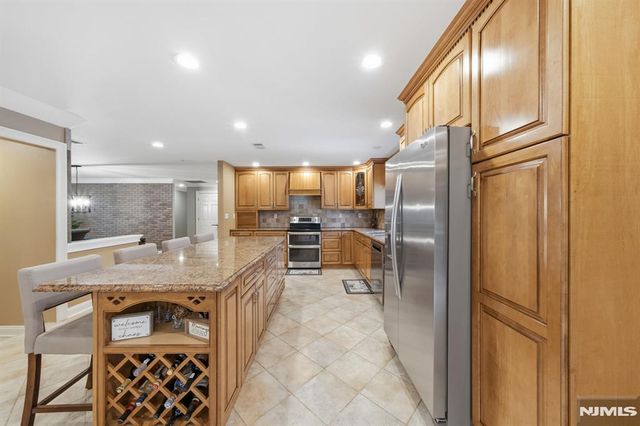 2 Old Orchard Road, Mendham Township, NJ 07960