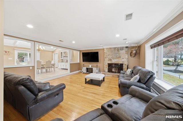 2 Old Orchard Road, Mendham Township, NJ 07960