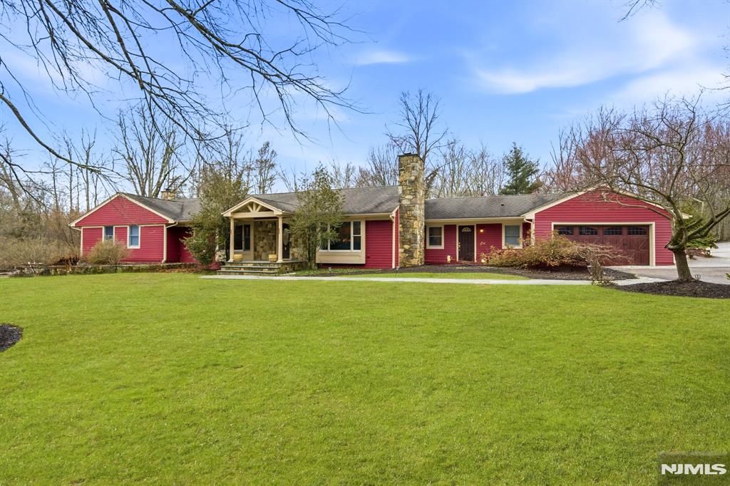 2 Old Orchard Road, Mendham Township, NJ 07960