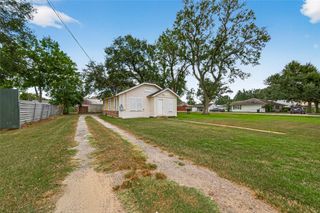 2515 School Street, Needville, TX 77461