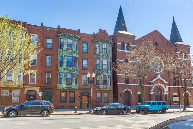 592 Columbus Ave 3, Boston, MA 02118