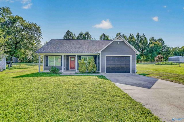 138 Quiet Lane, Hazel Green, AL 35750