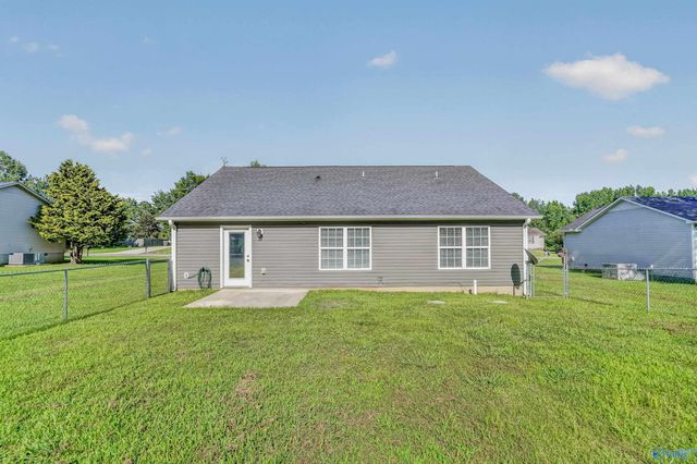 138 Quiet Lane, Hazel Green, AL 35750